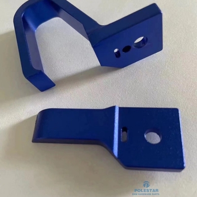 Accesorios para motocicletas soporte de espejo soporte de espejo de fundición por inyección CNC piezas mecanizadas de aluminio azul anodizado